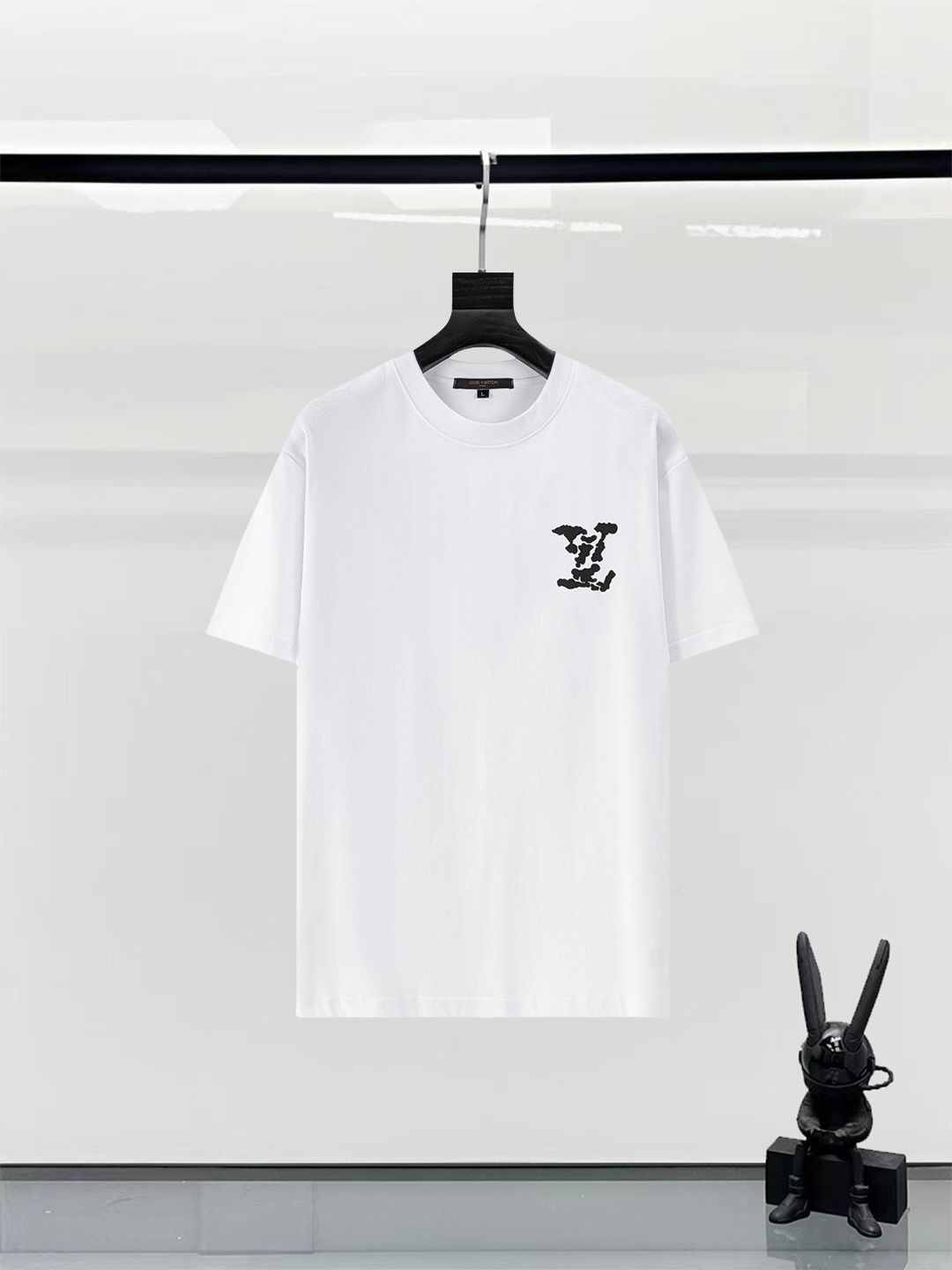 今日特価】Louis Vuitton 25SS プリントロゴ T シャツ 企業 t シャツ