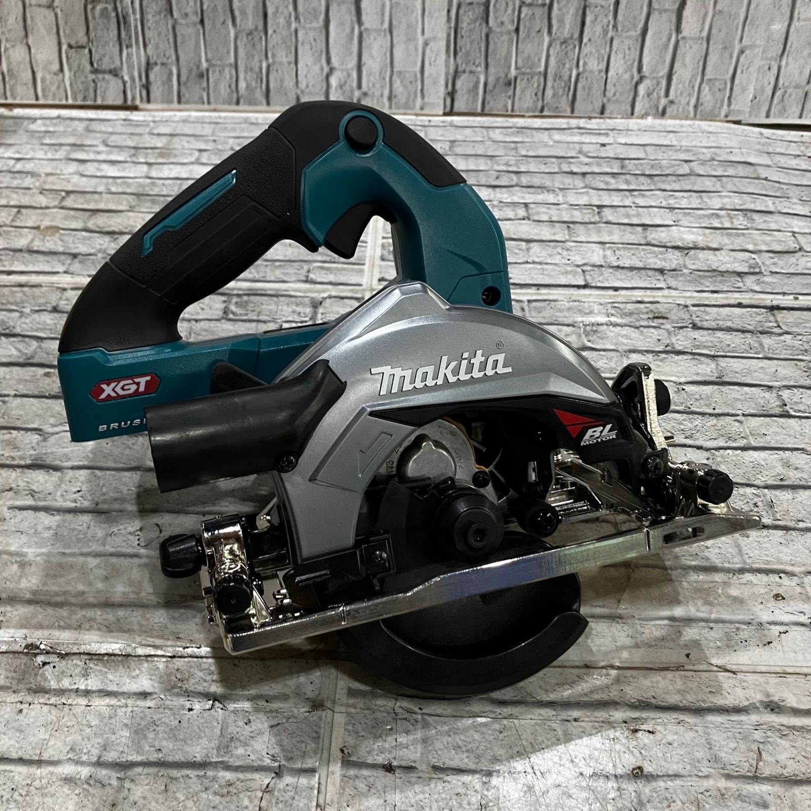 ☆マキタ(makita) コードレスマルノコ HS006GZ【川口店】 - メルカリ ☆マキタ(makita) コードレスマルノコ HS006GZ【川口店】 - メルカリ
