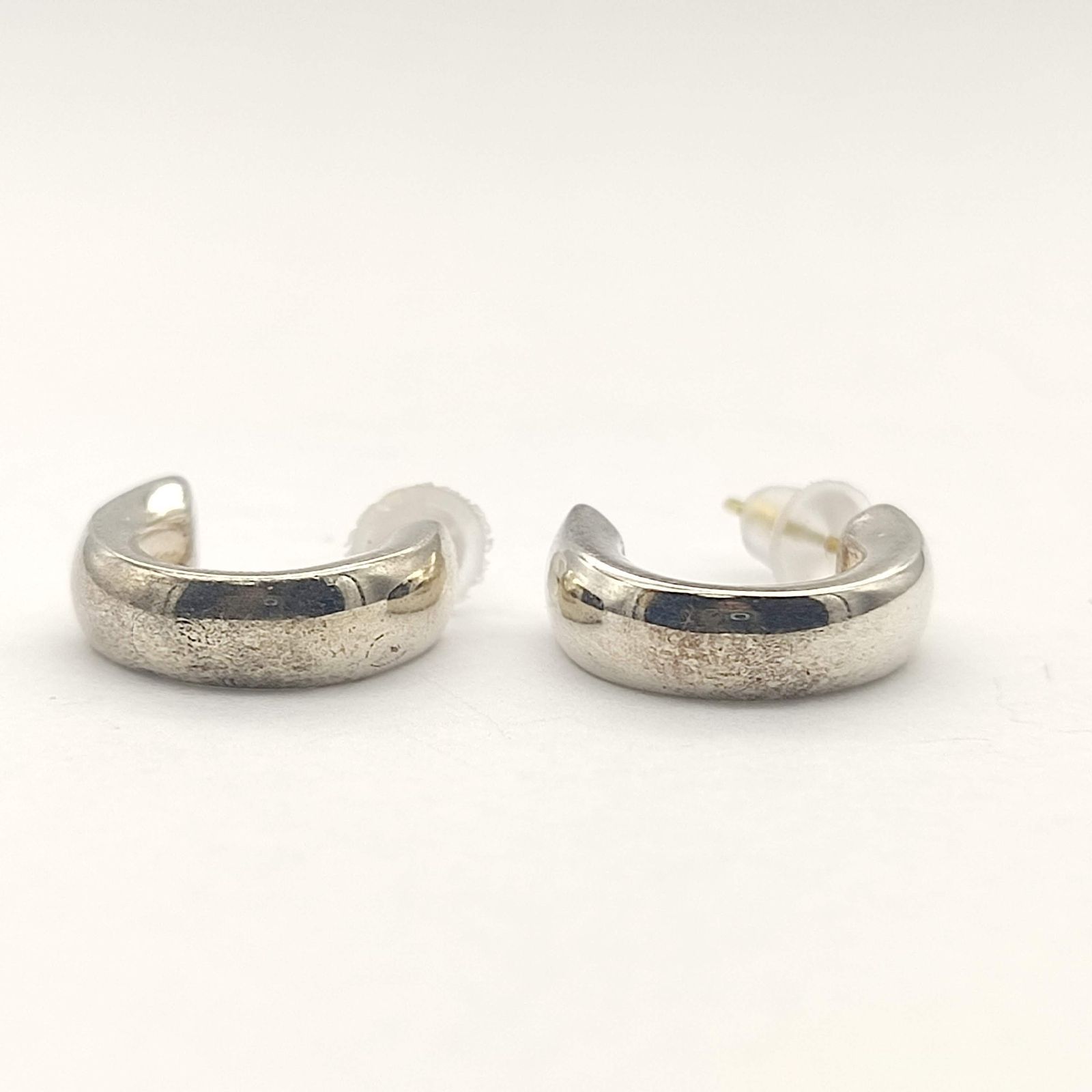 美品】MISTY ミスティ フープデザインピアス シルバー925 - メルカリ