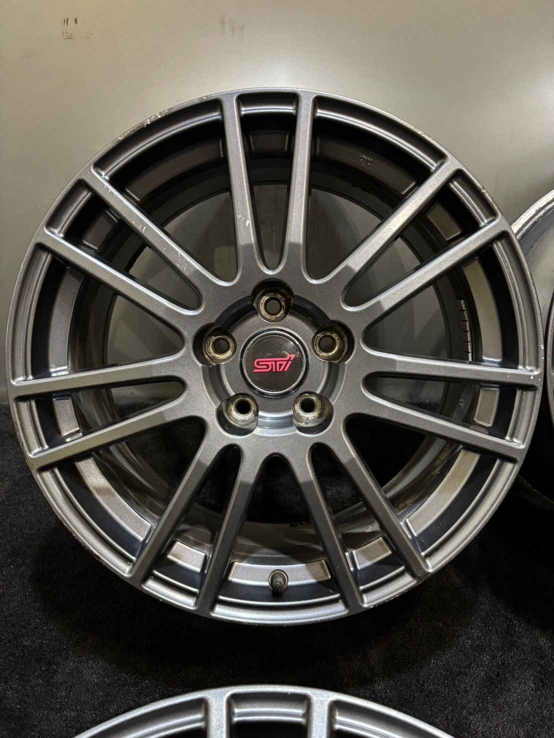 【専用】スバル 18インチ レヴォーグSTI ホイール① SUBARU スバル レヴォーグ VN5 GT-H/GT-H EX 純正 中古ホイール