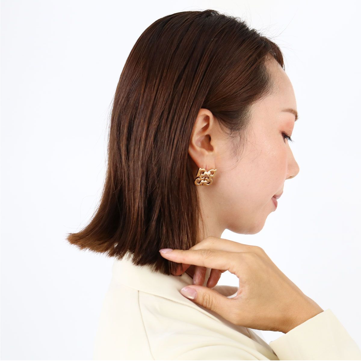 SALVATORE FERRAGAMO サルヴァトーレ フェラガモ 76 0861 785134 ガンチーニピアス GOLD プレゼント ギフト ブランド