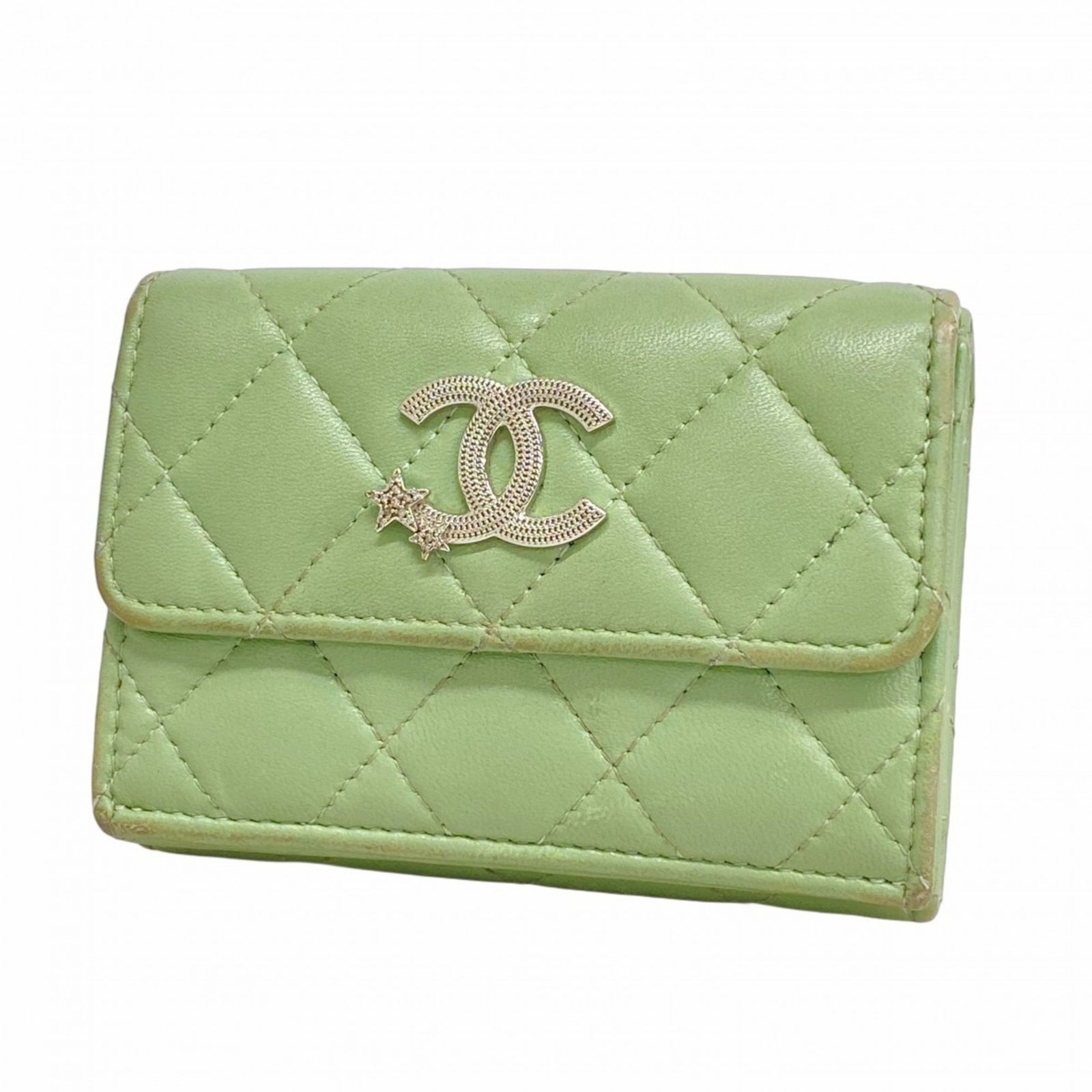 シャネル Chanel シャネル 三つ折り財布 マトラッセ ラムスキン グリーン レディース