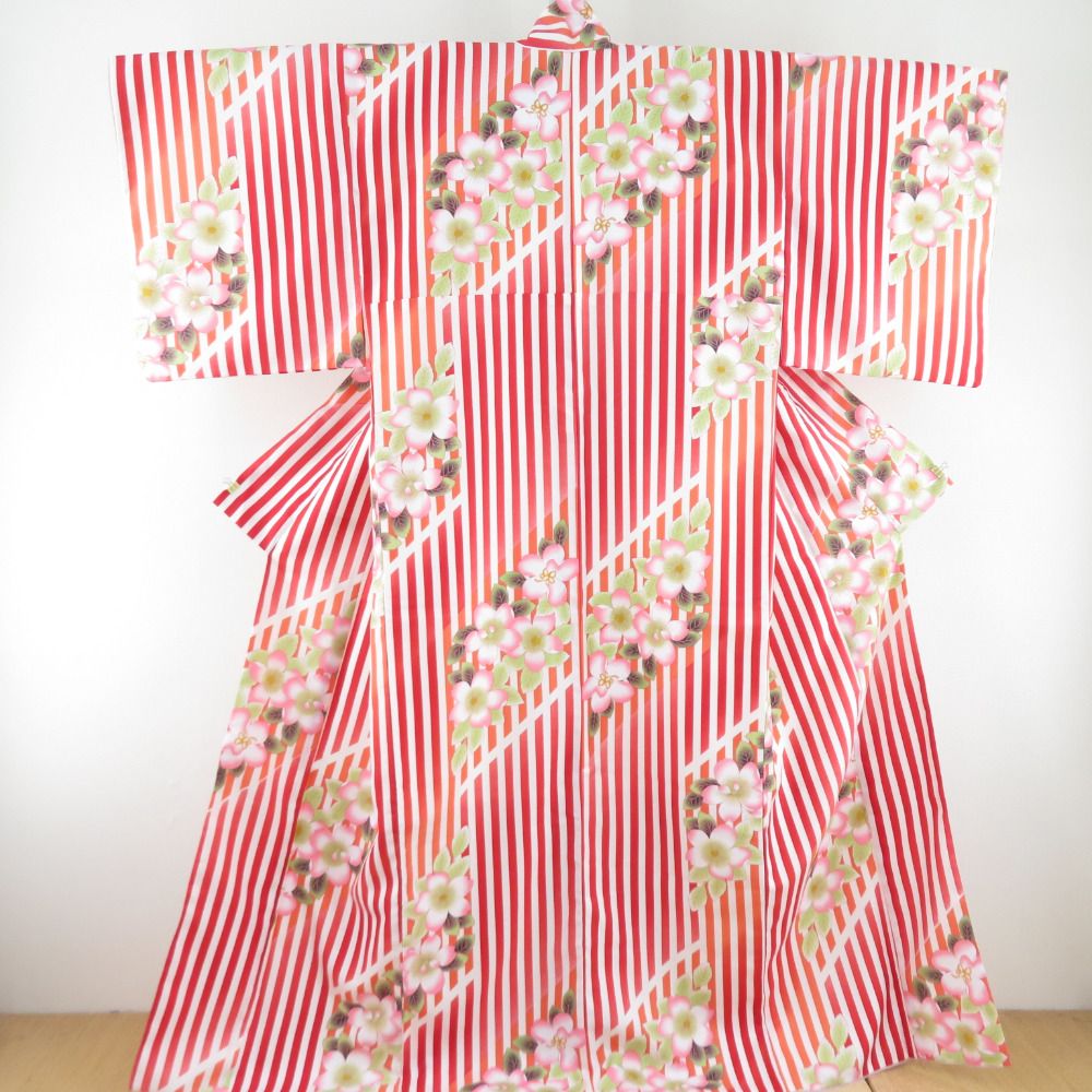 超美品　着物　小紋　袷　正絹　広衿　163 菊　黒　ブラック　桜 nek01283_1.jpg