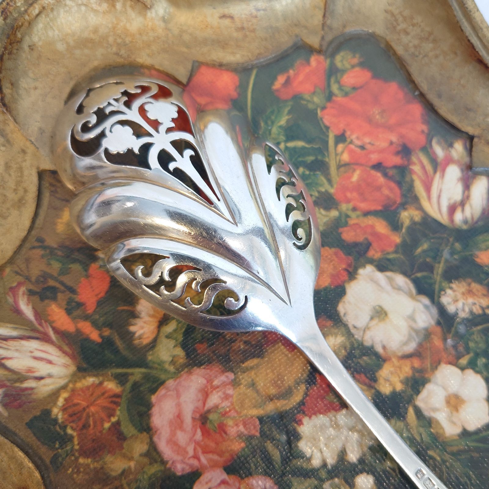 イギリス 純銀 ピアッシング スプーン サービングスプーン - メルカリ