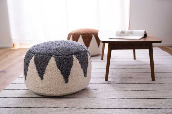 発泡ビーズのビッグクッションスツール