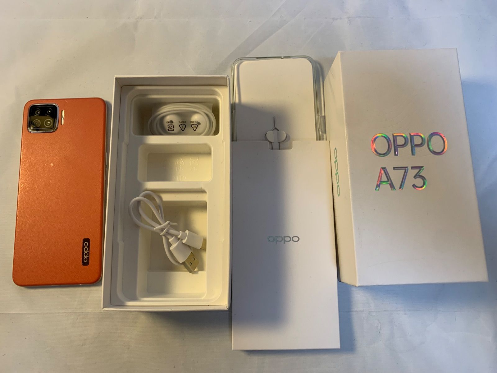 新古品・美品】OPPO A73 ケース備品付き 初期化済み OPPO A73