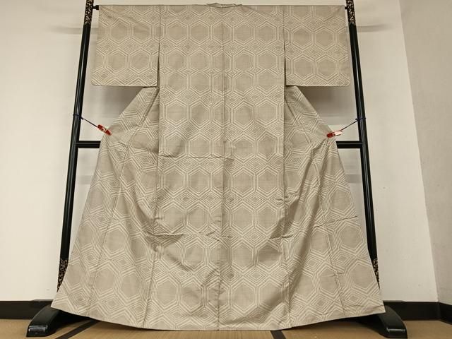 平和屋着物○本場大島紬 150亀甲 松竹梅 正絹 逸品 AAAZ0167zg