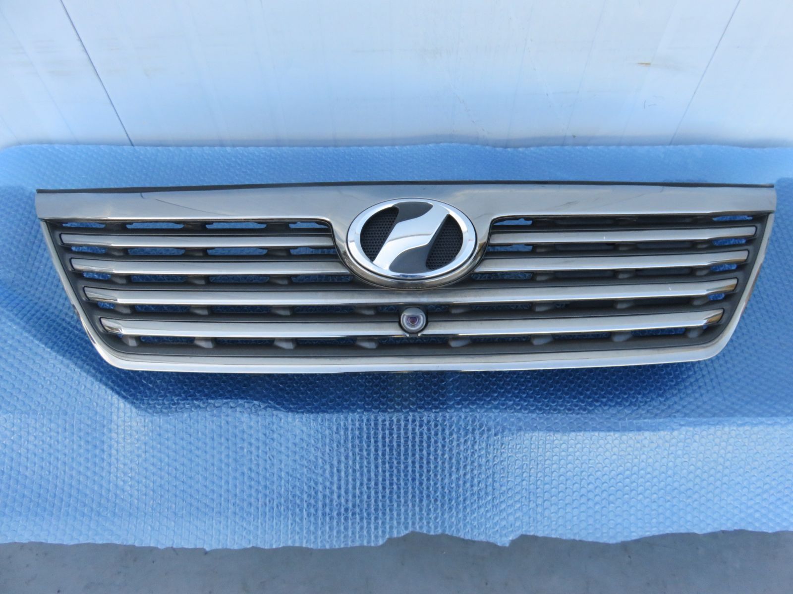 SFC2324 ヴェルファイア 20系前期 フロントグリル ラジエターグリル 純正 53122-58050 ANH20W ANH25W GGH20W GGH25W カメラ付