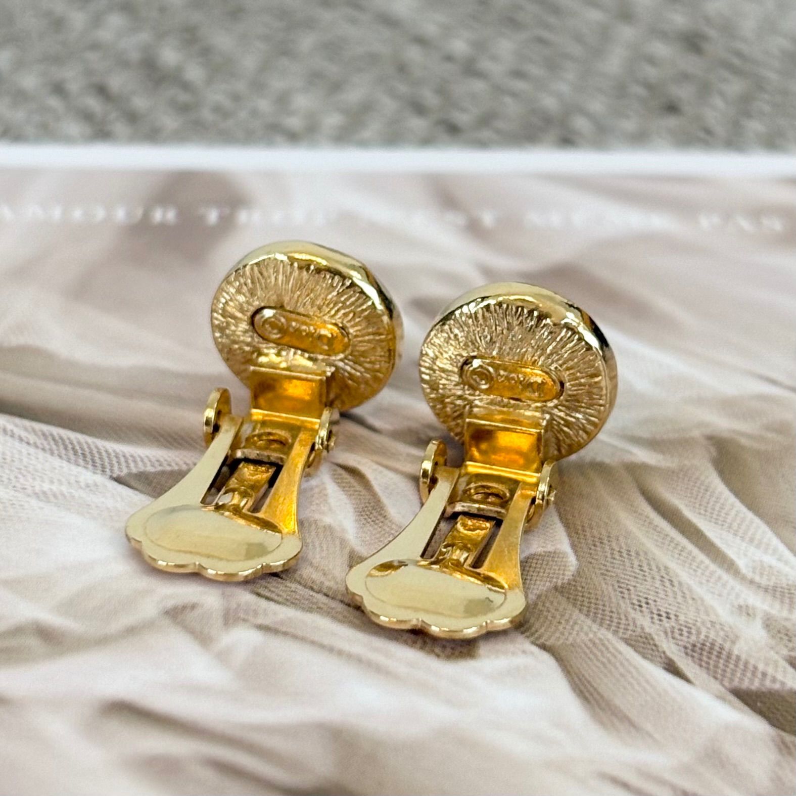 未使用品】 Dior イヤリング CD 旧ロゴ エンブレム GPメッキ