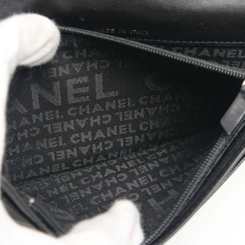 シャネル CHANEL 2つ折り長財布 レザー ブラック マトラッセ