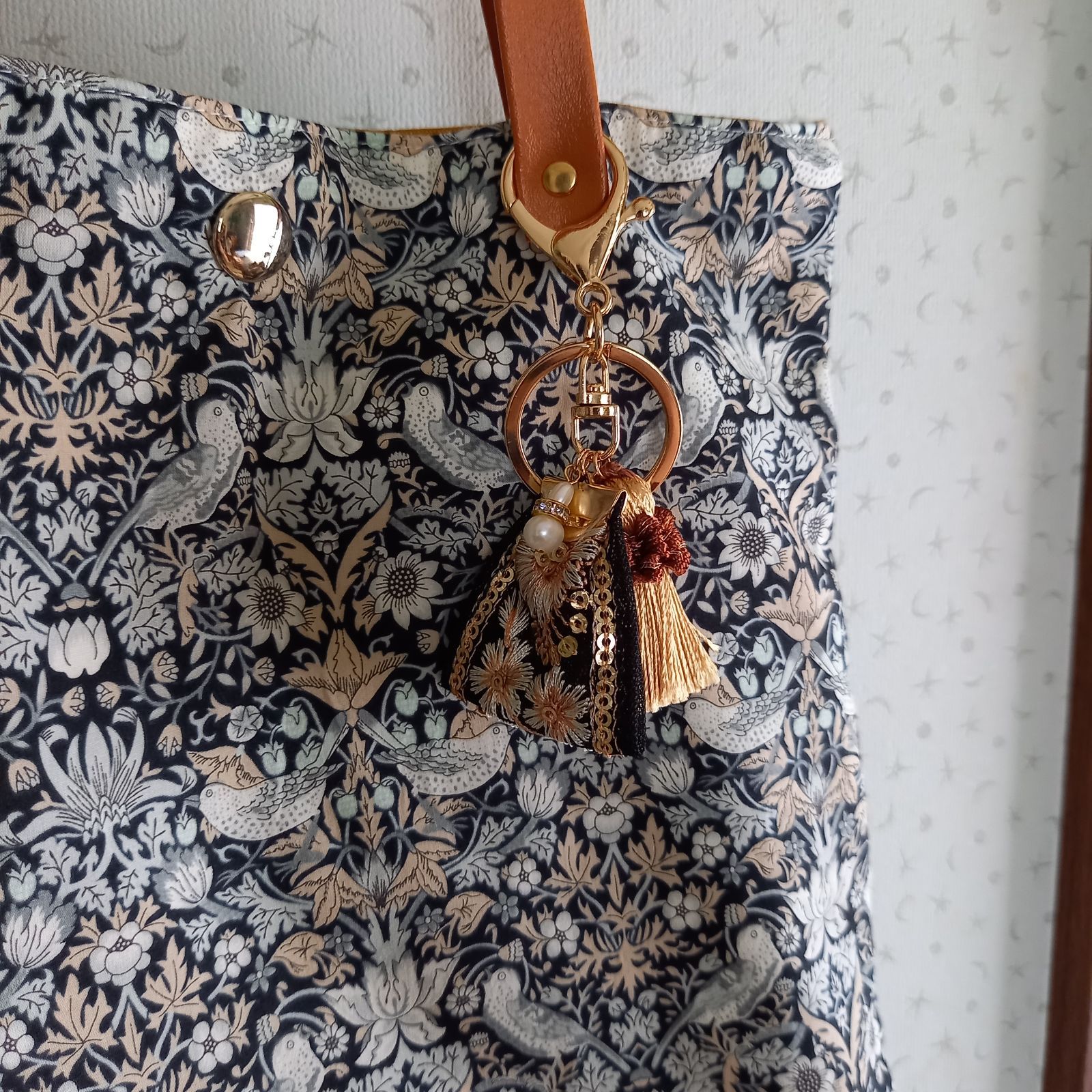 一部再販】インド刺繍リボン キーホルダー バッグチャーム No.2