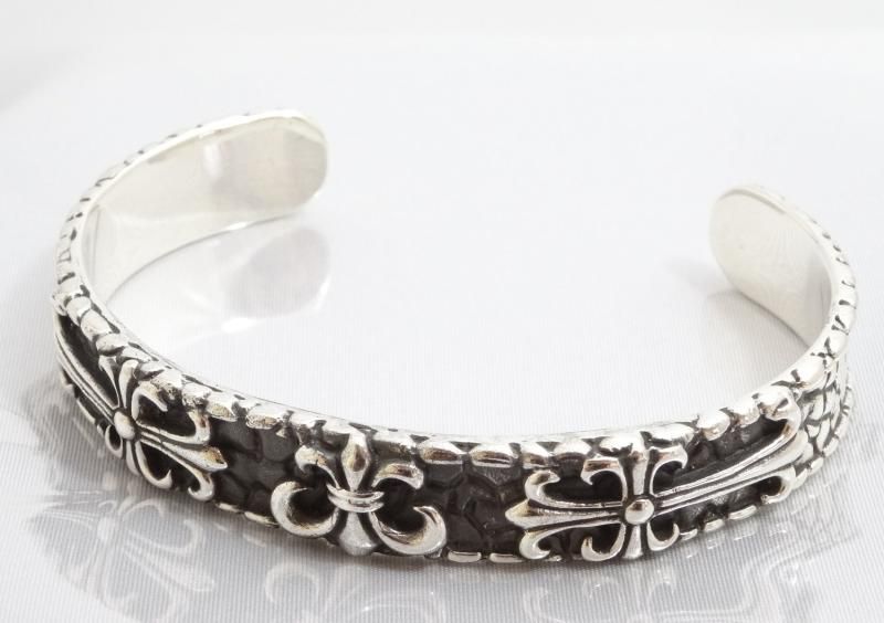 美品 ハンティングワールド バングル シルバー925 10-250808003 美品 ハンティングワールド バングル シルバー925 10-250808003