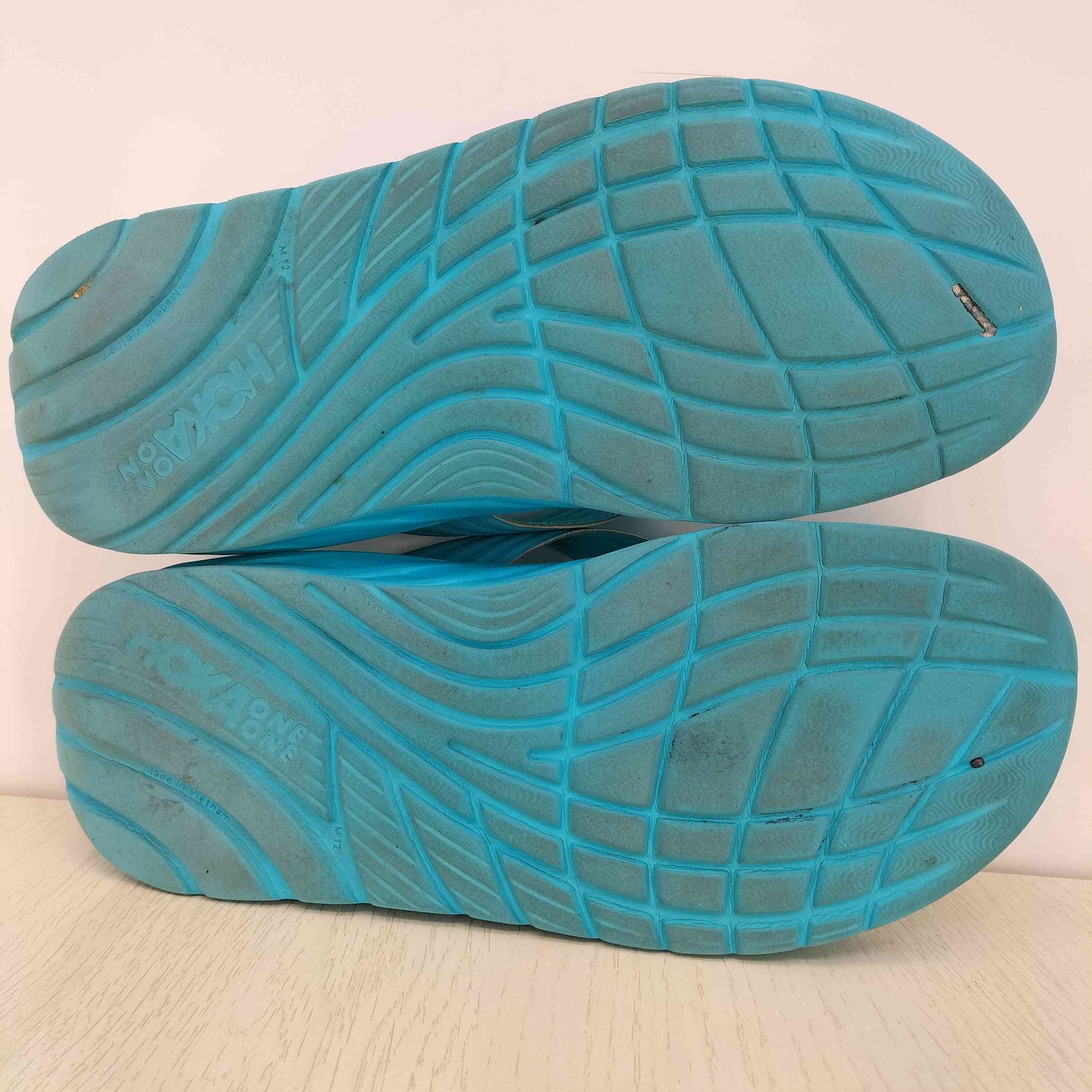 ホカオネオネ HOKA ONE ONE ORA RECOVERY FLIP メンズ US：12 