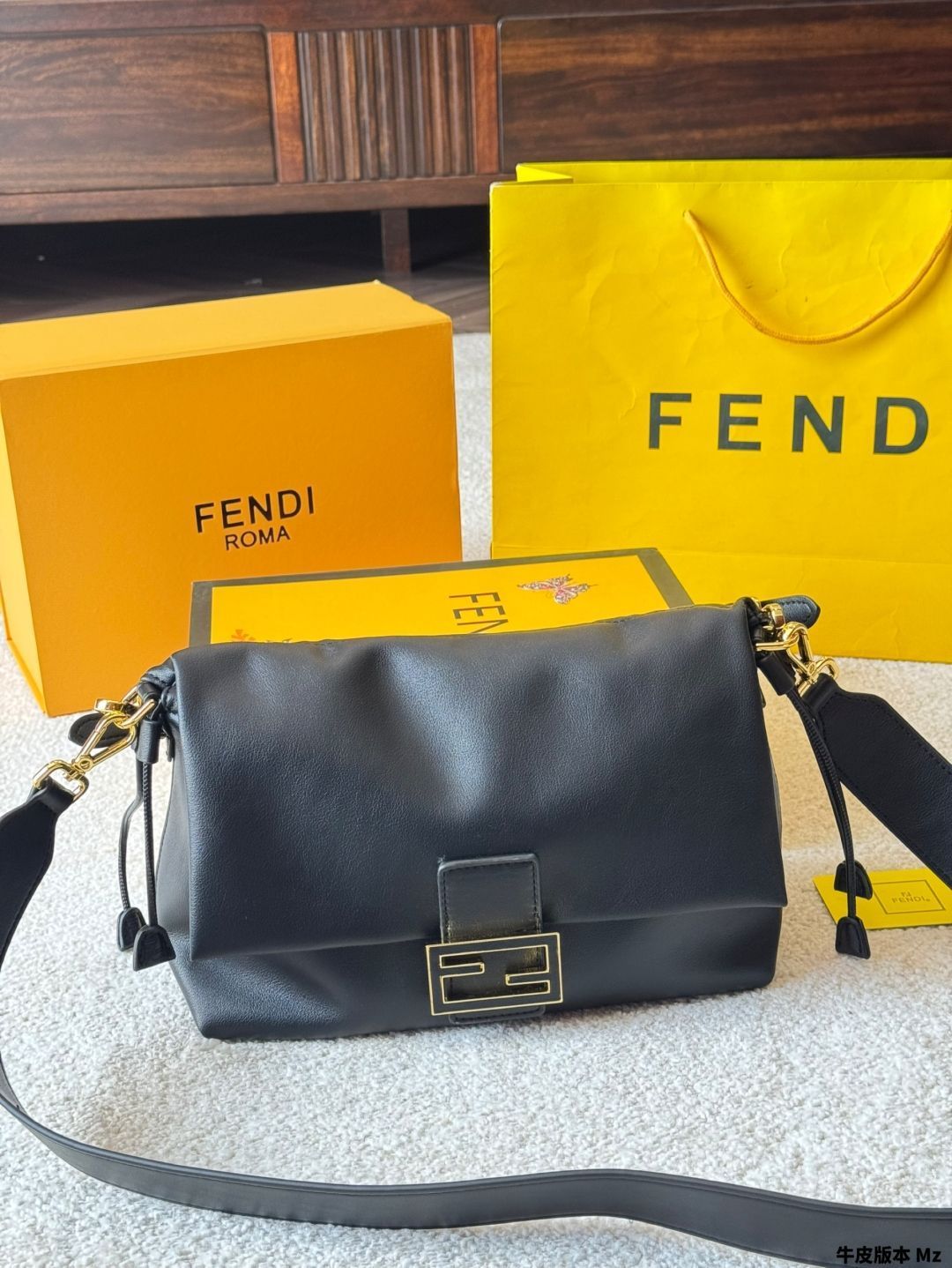 正規店買付【FENDI】ミディアム ママバゲットバッグ fendi-maman-top-67a5e55eccc97.