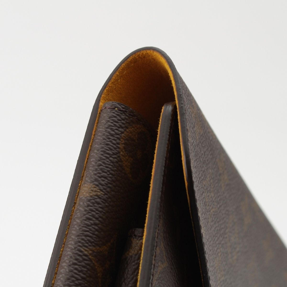 クラッチバッグ