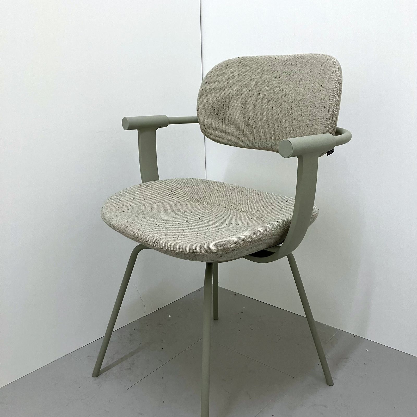 【中古 S(美品)】vertebra03(バーテブラ03) KG-845CD-L4H9【＊使用期間：1ヶ月程度＊】