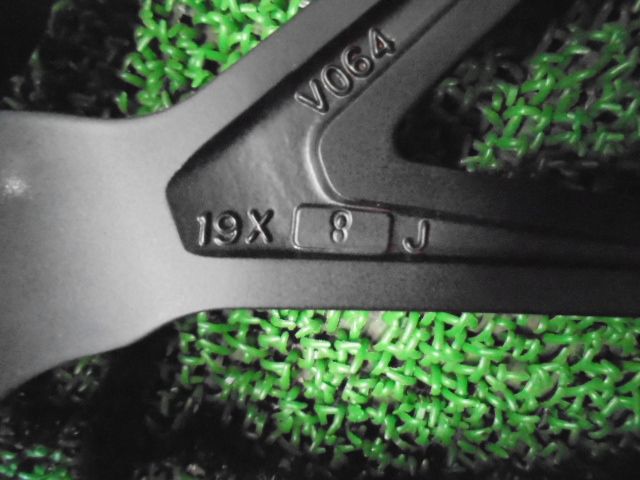 ホイール新品 4本セット BIGWAY EUROBAHN nurburg MTX マットチタニウム 18インチ 5H112 8J+30 66.6 業販4本購入で送料無料 5FK102 AL3 送料無料 美品 BIGWAY EUROBAHN MTX 19インチアルミ