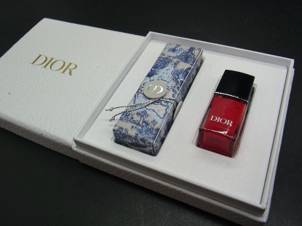 新品同様 ChristianDior ンディオール ルージュディオール アイコンベルベット ヴェルニ リップ マニキュア レッド系 DH1416