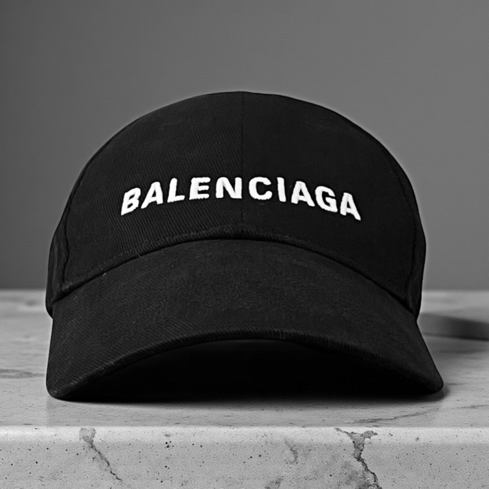 バレンシアガ キャップ ロゴ ブラック Lサイズ 59センチ バレンシアガ
