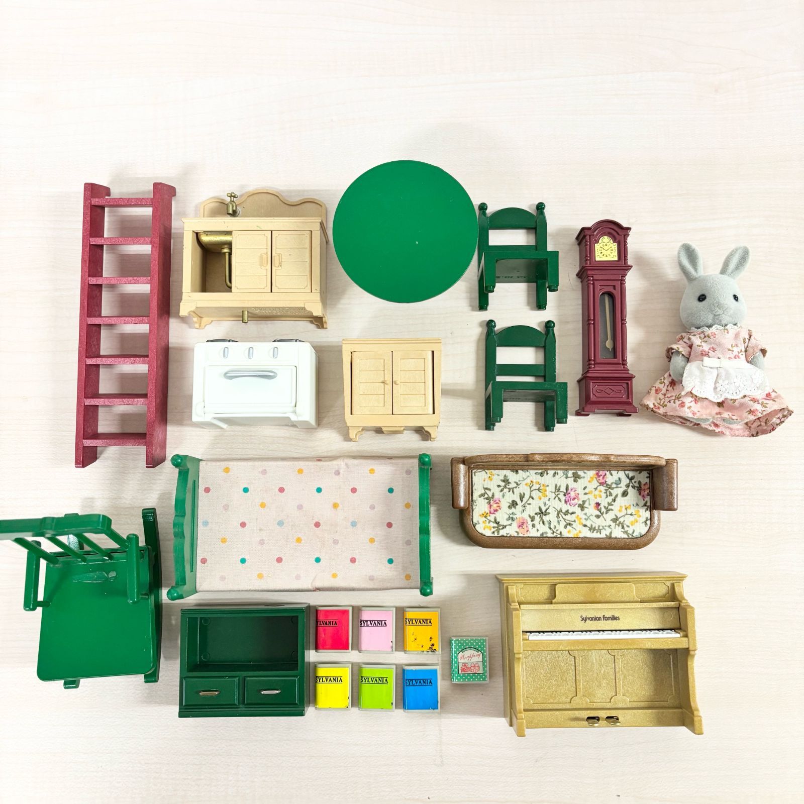 【希少】 シルバニアファミリー デラックスハウス デラックスハウス：1985年発売 天窓のある片屋根と煙突が特徴の