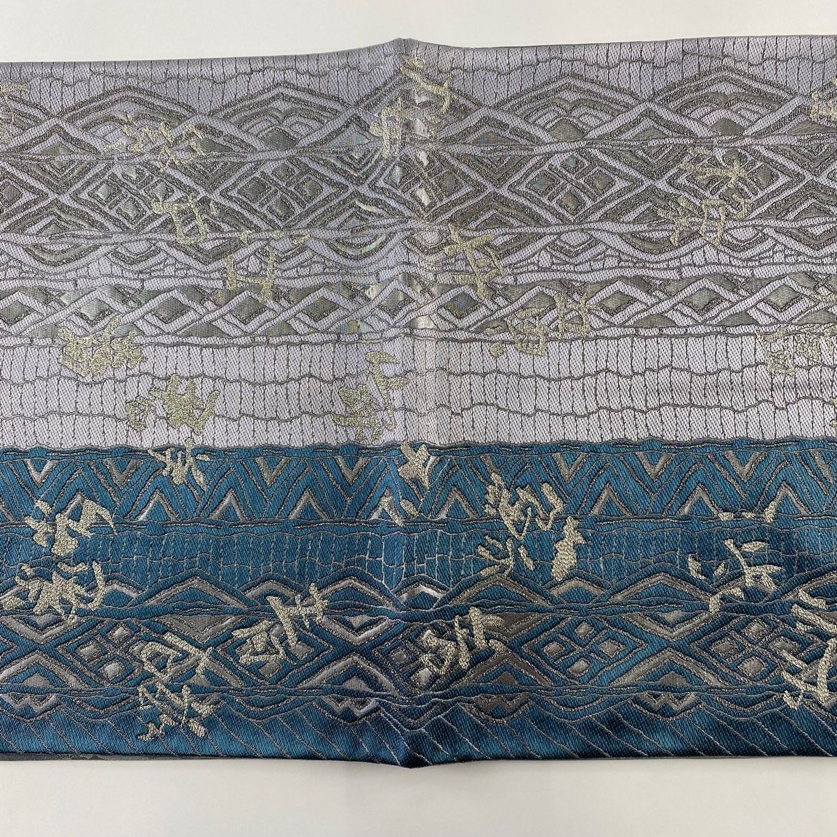 袋帯 秀品 波 草花 金銀糸 箔 銀色 六通 宜しい 正絹 【中古】 msp70 袋帯 秀品 波 草花 金銀糸 箔 銀色 六通 宜しい 正絹 【中古】 msp70