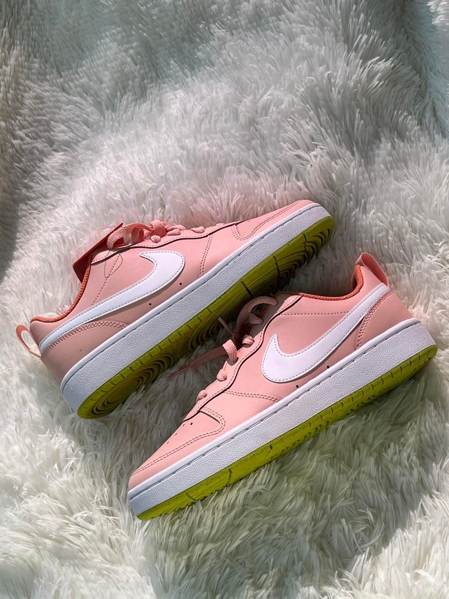 【雷市場（ポンジャン）商品韓国直送】NIKE(ナイキ) コート コートバーロウ 250 新品
