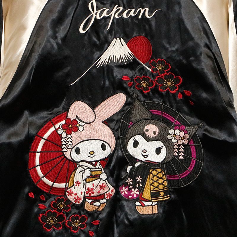 超美品 MARY QUANT Kuromi コラボスカジャン Mサイズ サンリオ Sanrio サンリオ クロミちゃん × マイメロディ 刺繍 リバーシブル