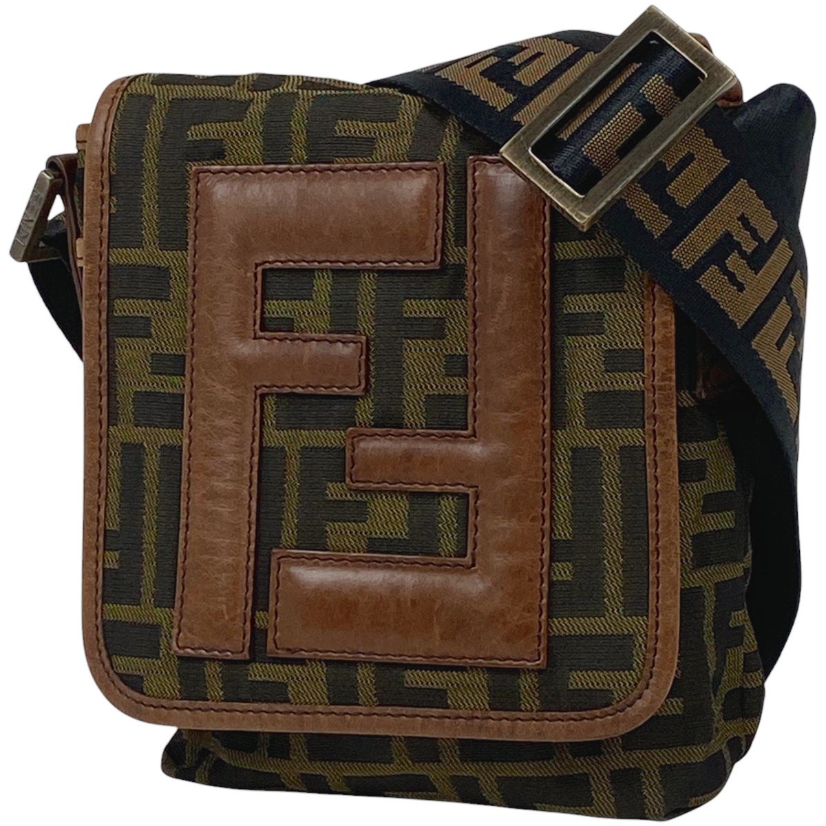 Fendi FFロゴキャンバスバッグ フェンディの新作バッグ「FFトート