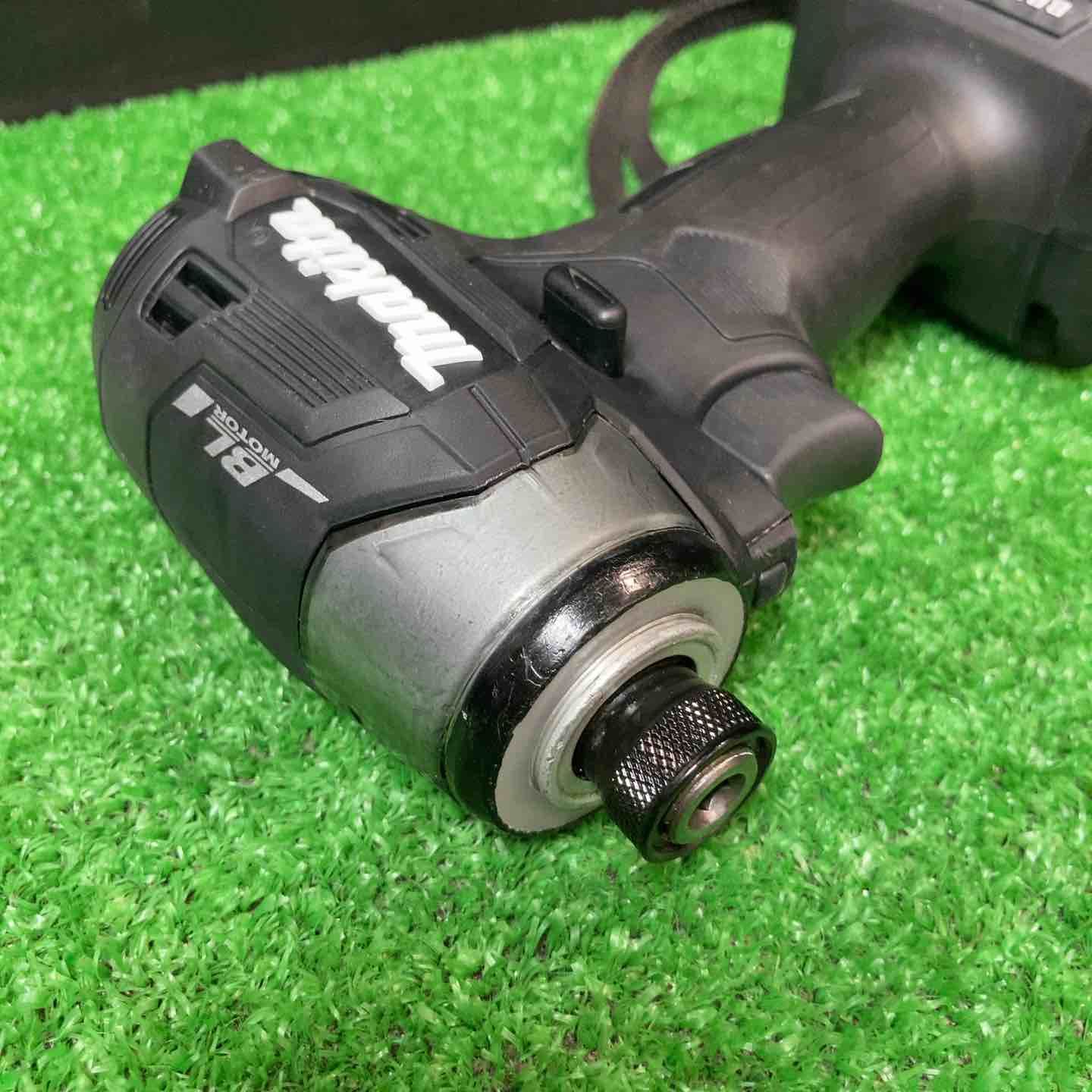 コードレスインパクトドライバー