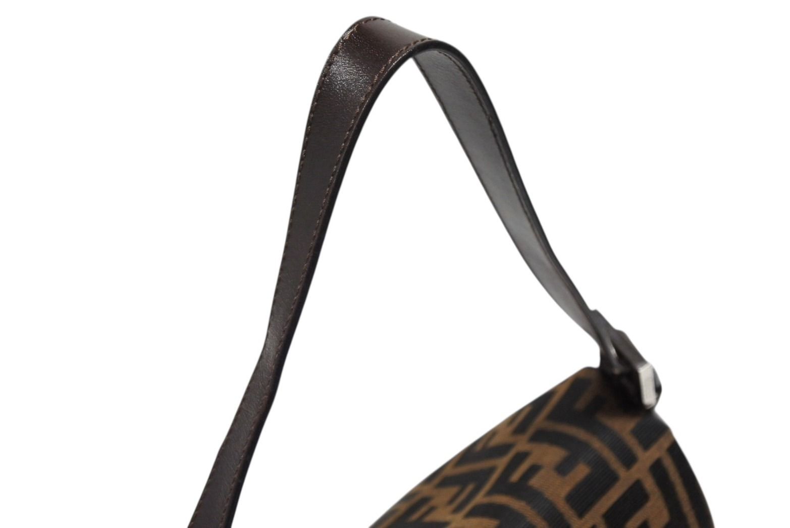 フェンディ ズッカ柄