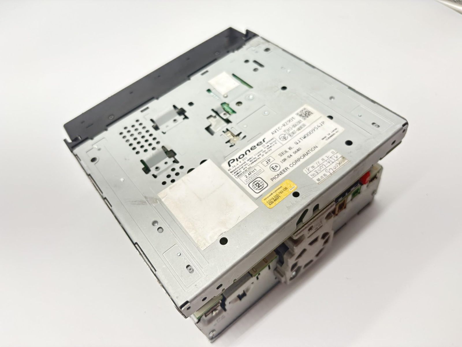 No.3683 Pioneer カーナビ AVIC-RZ901 7インチ 2D(180mm) 楽ナビ