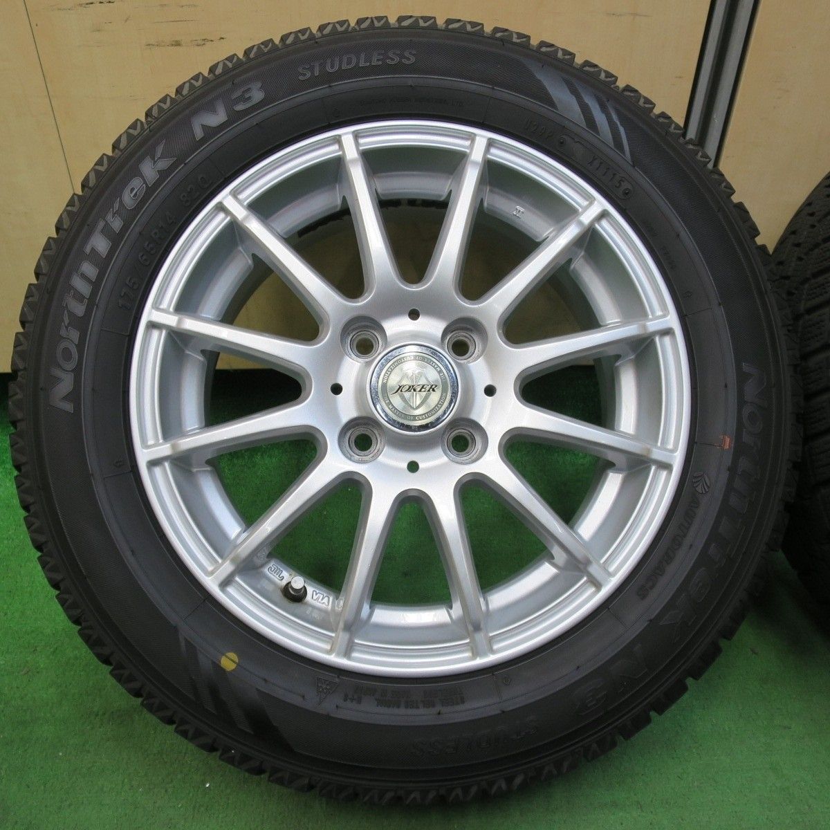バリ溝！キレイ！9分★スタッドレス 175/65R14 ヨコハマ アイスガード iG30 SIBILLA NEXT IR-Z シビラ ネクスト 14インチ★ 送料無料* バリ溝！22年！ほぼ10分☆スタッドレス 175&frasl;65R14 ヨコハマ
