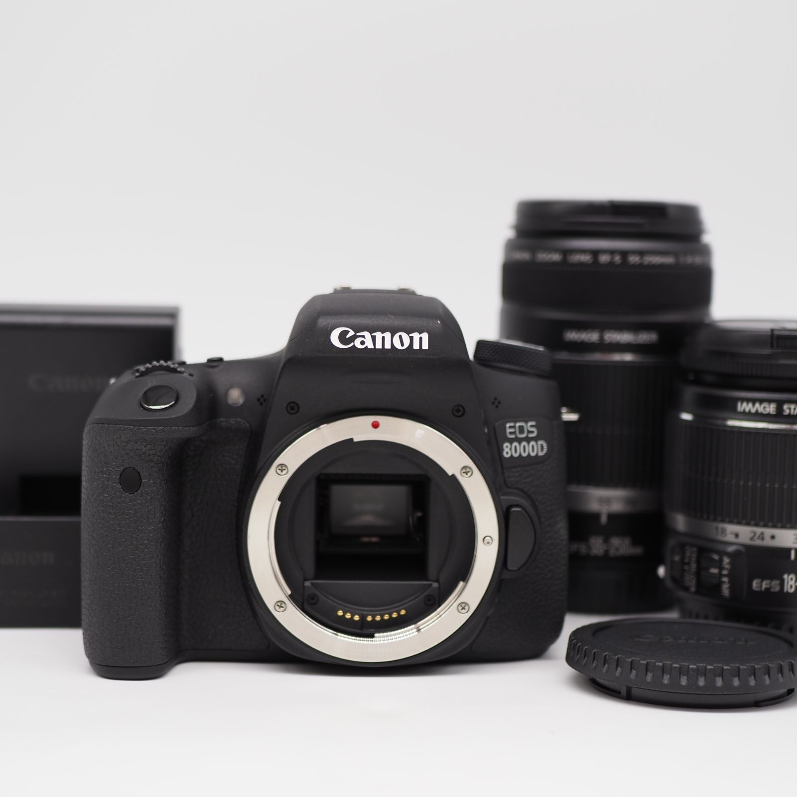 □ほぼ新品□ CANON EOS 8000D ダブルズームキット - メルカリ