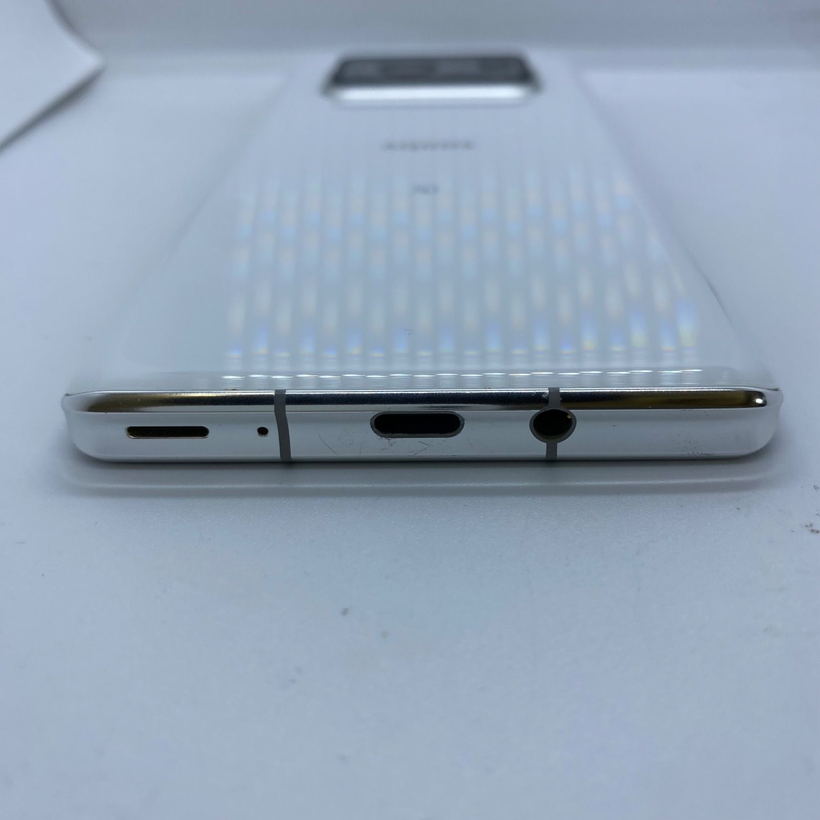 ☆【訳あり品】Softbank 売れ筋 AQUOS R6 128GB ホワイト AQUOS R6