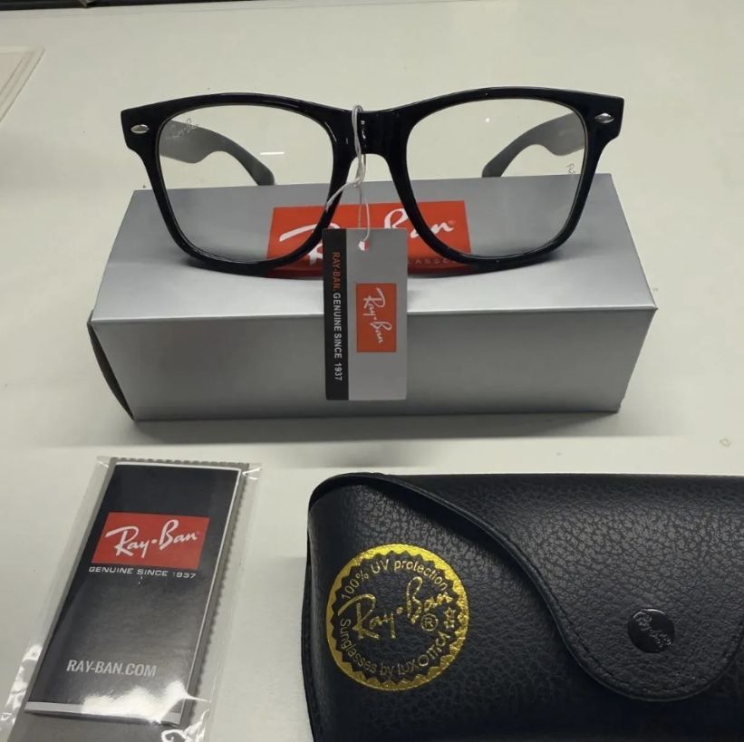 新発売RayBan木村拓哉様着！WAYFARER マットブラック✖️ライト