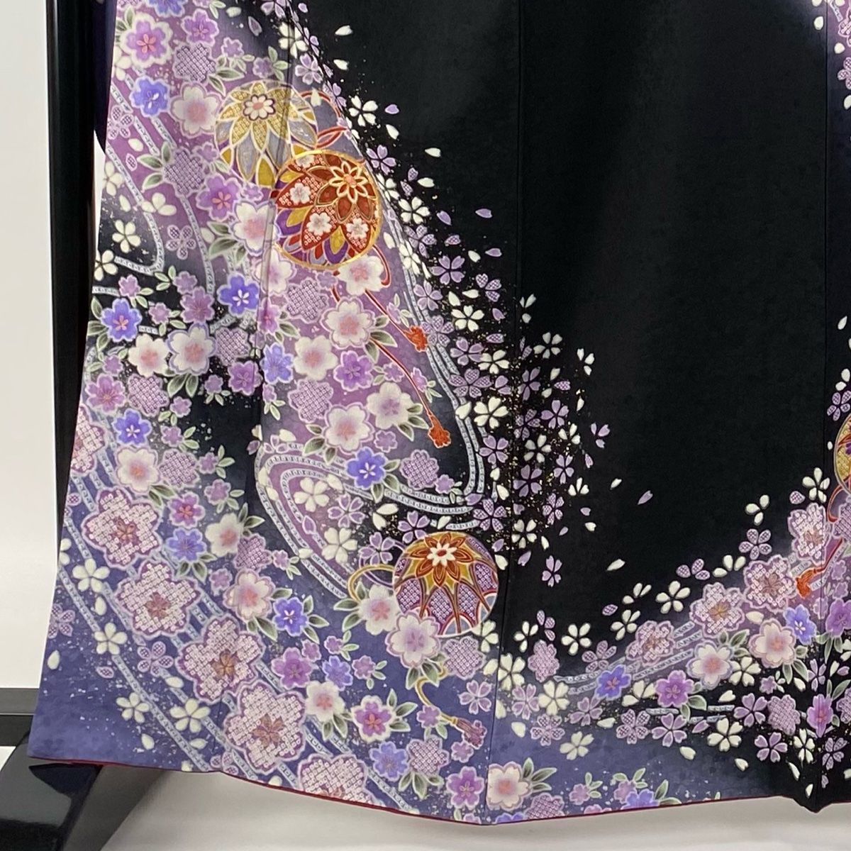 339逸品正絹【華やかブラック毬桜】金糸【振り袖6点フルセット】卒業謝恩会 楽天市場】【レンタル】 卒業式 袴 正絹 振袖 18点セット 袴91cm