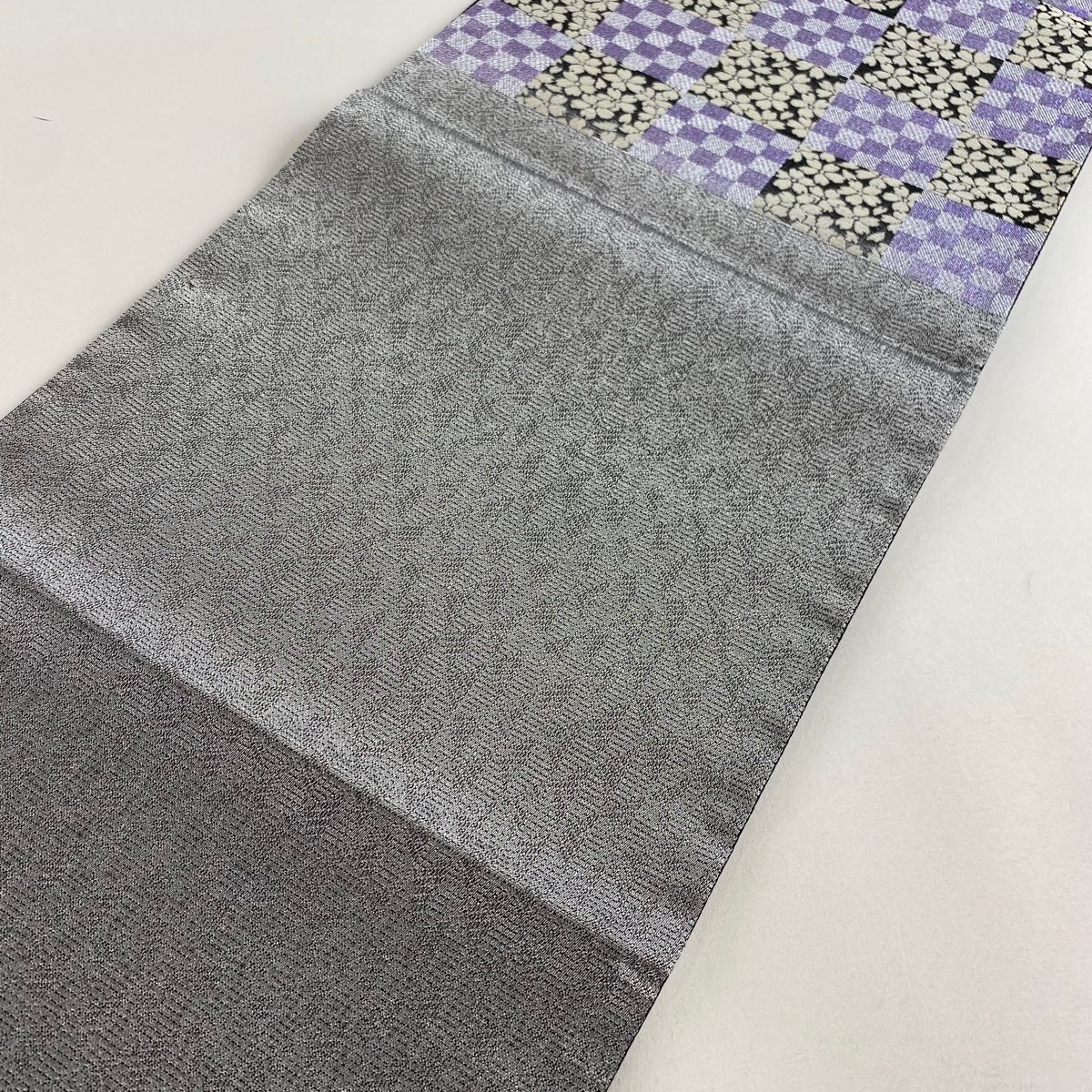 袋帯 美品 秀品 市松模様 桜 銀糸 箔 薄紫 六通 正絹 【中古