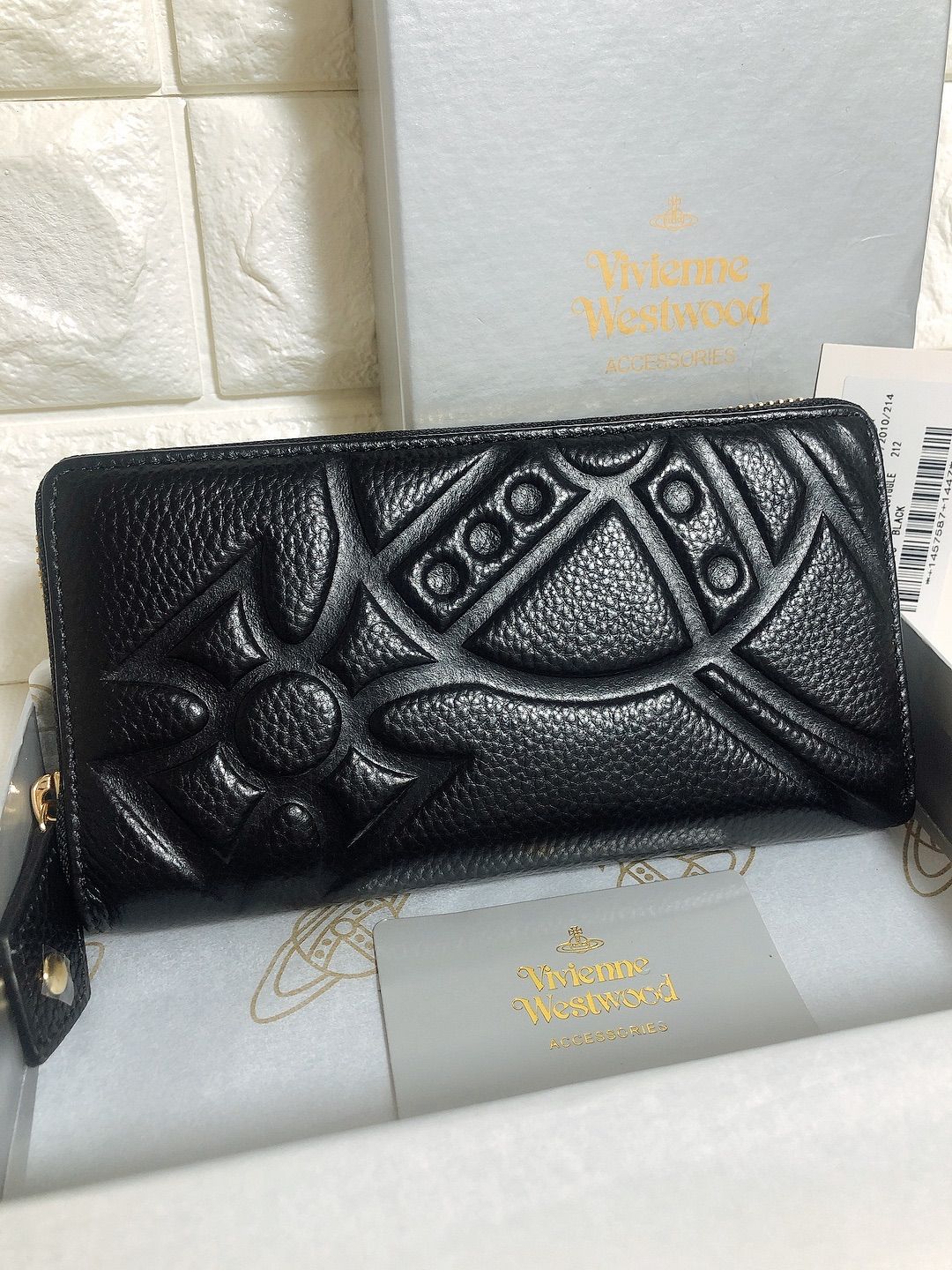 数量限定・即納特価!! 【Vivienne Westwood 】 長財布 レザー 黒