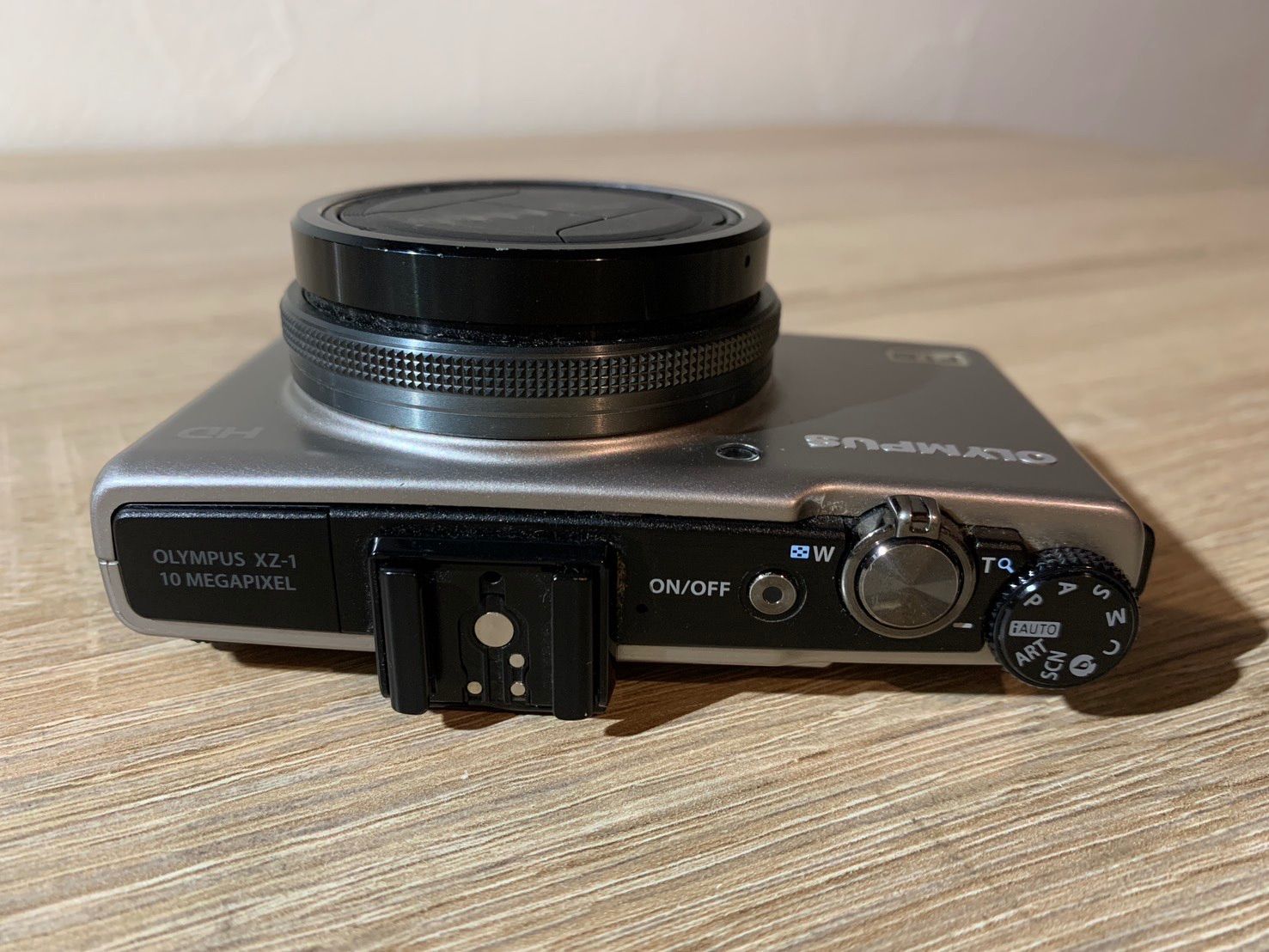 6089 OLYMPUS XZ-1 シルバー デジカメ 美品 - メルカリ