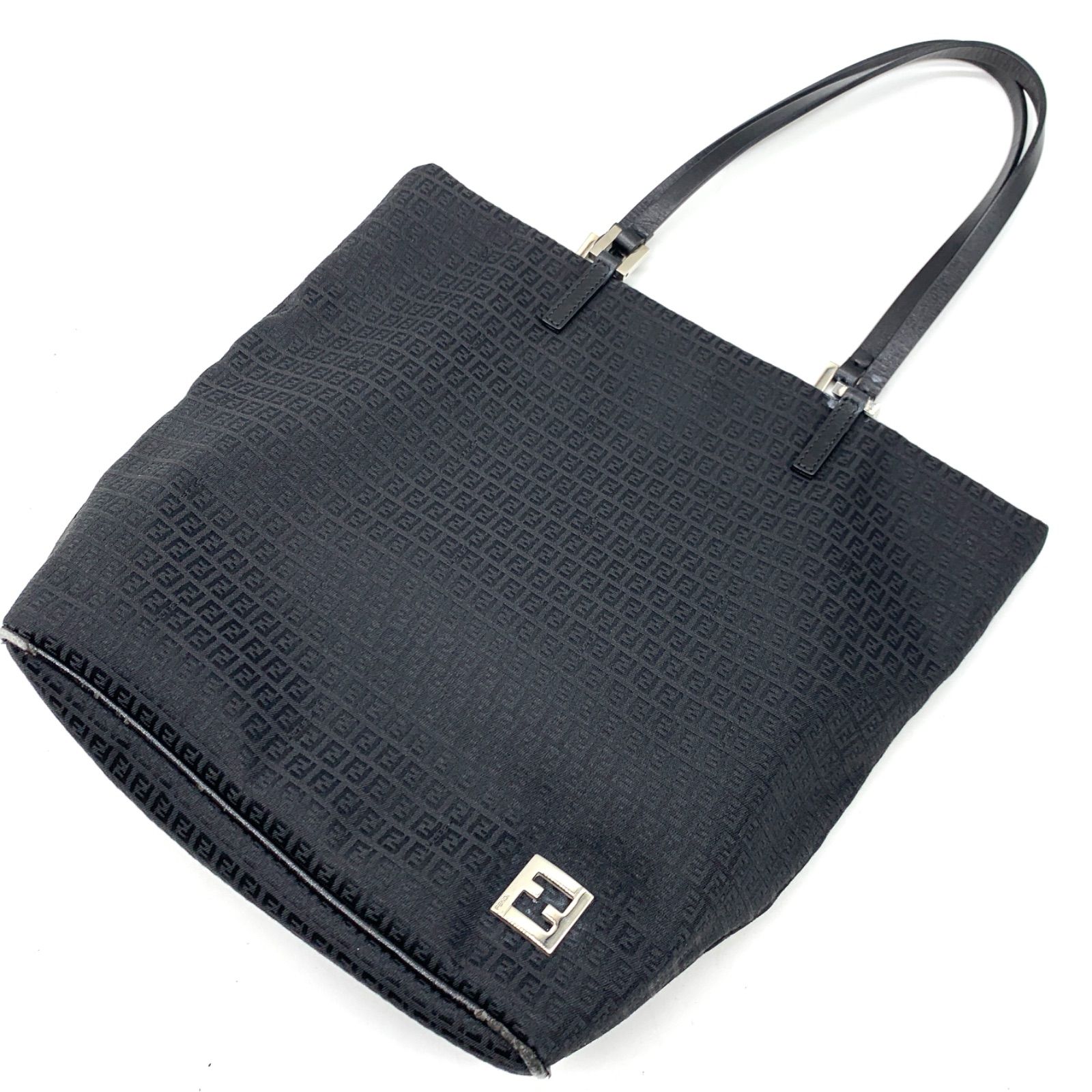 FENDI FFロゴプリント ハンドバッグ FENDI フェンディ ファースト ミディ FFロゴ クラッチバッグ