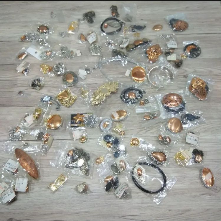 K068 七宝焼アクセサリー素材　大量100点セット K068 七宝焼アクセサリー素材 大量100点セット 2025年最新】七宝