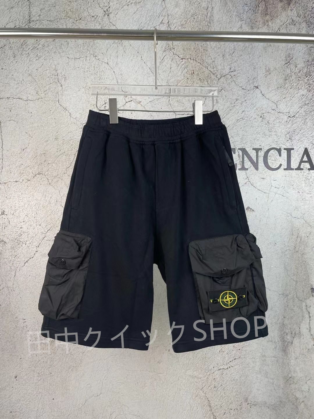 新品STONE ISLAND丨24 SSマルチポケットショーツ