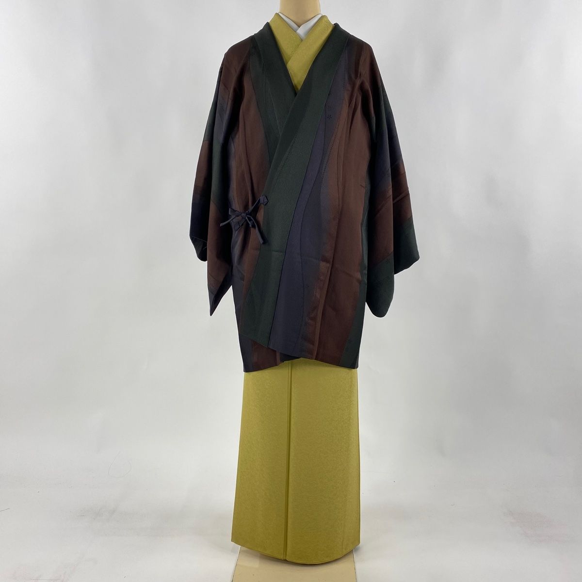 道中着 身丈89cm 裄丈66.5cm M 和装コート 地紋 染分け 茶色 正絹 秀品  