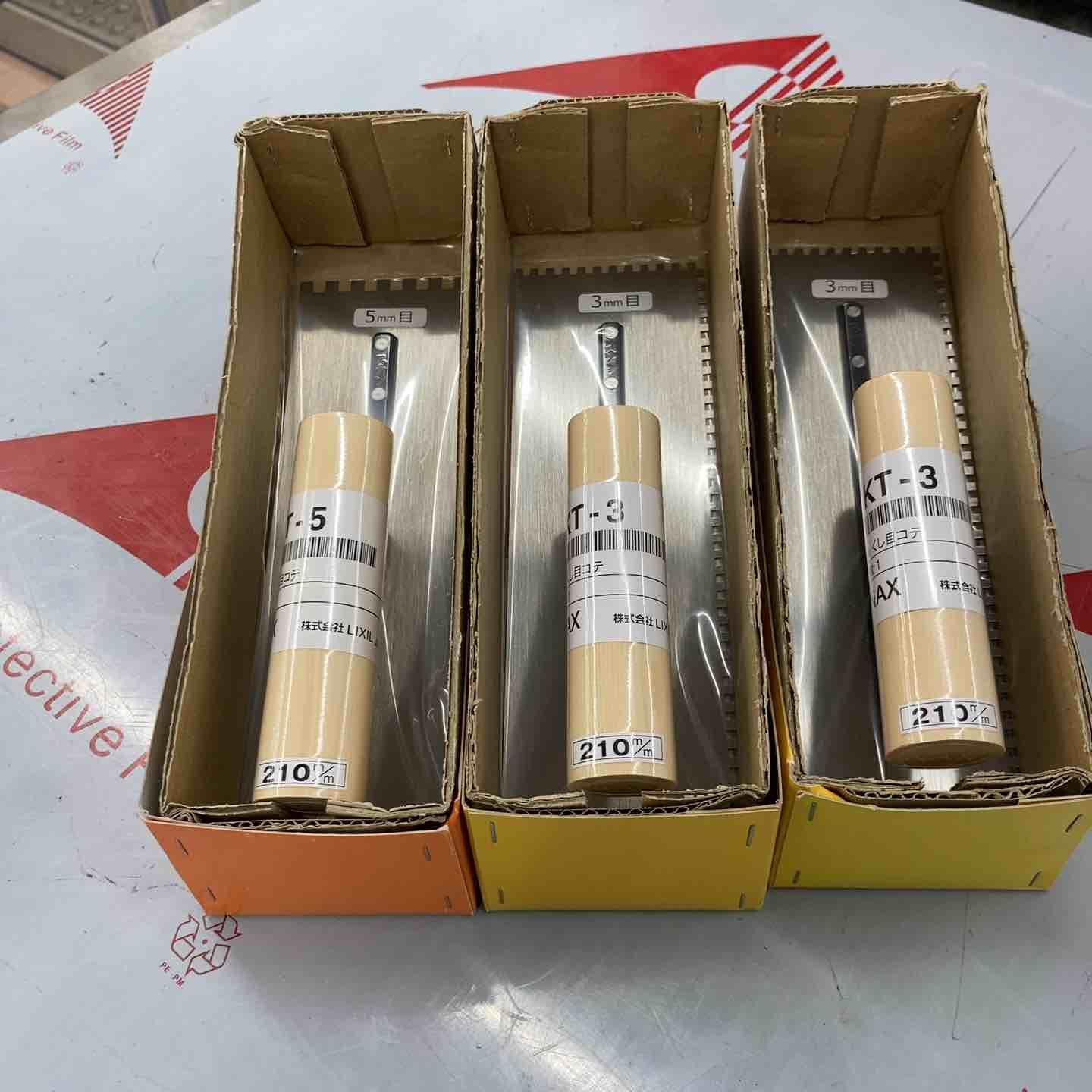 未使用品(店頭展示品)】INAX(LIXIL)くし目コテ 5㎜ 3㎜ LKT-