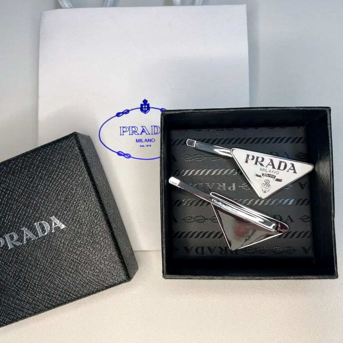 Prada プラダ