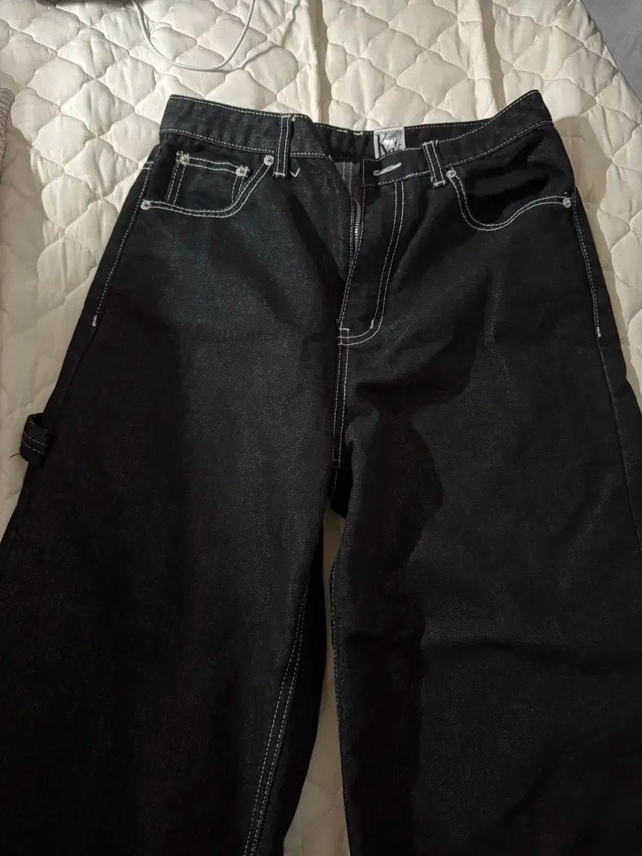 KASHIKO EMBROIED NONFADE DENIM PANTS Kashiko(カシコ) - メルカリ