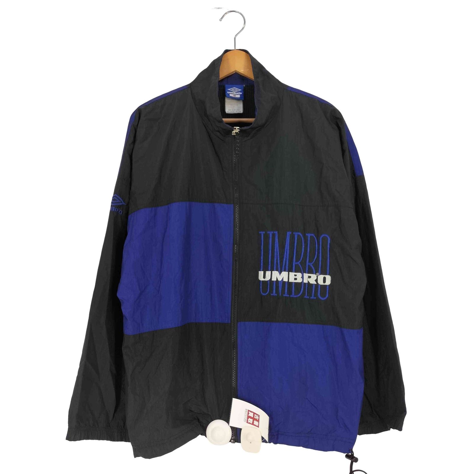 00s アンブロ Umbro ナイロンジャケット フロントロゴ ドローコード UMBRO アンブロ イングランド代表 ナイロンジャケット ドロー