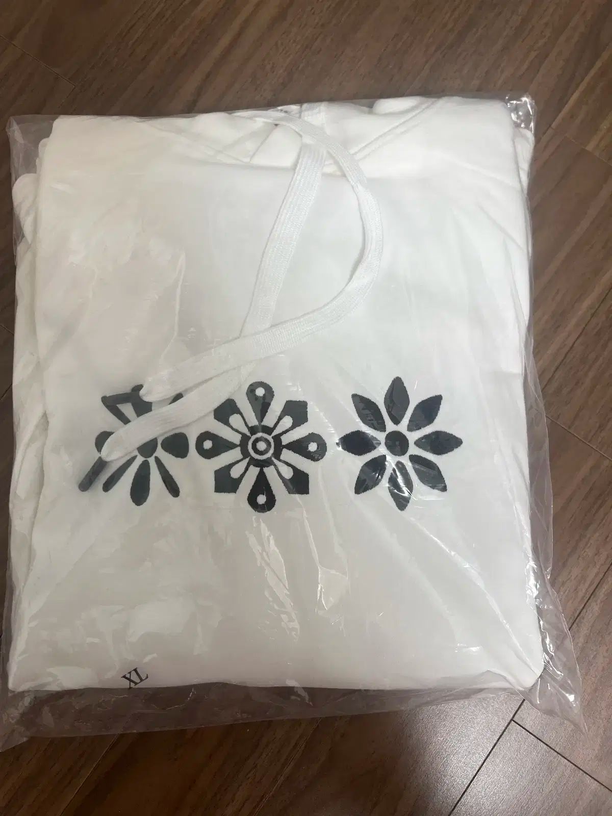 【雷市場（ポンジャン）商品韓国直送】日本産オパール パーカー+フォカッカ 販売 (サイズ XL ）