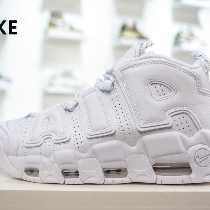 モアテンNIKE Air more uptempo 24.5 さっ ！最終値下げ！ 