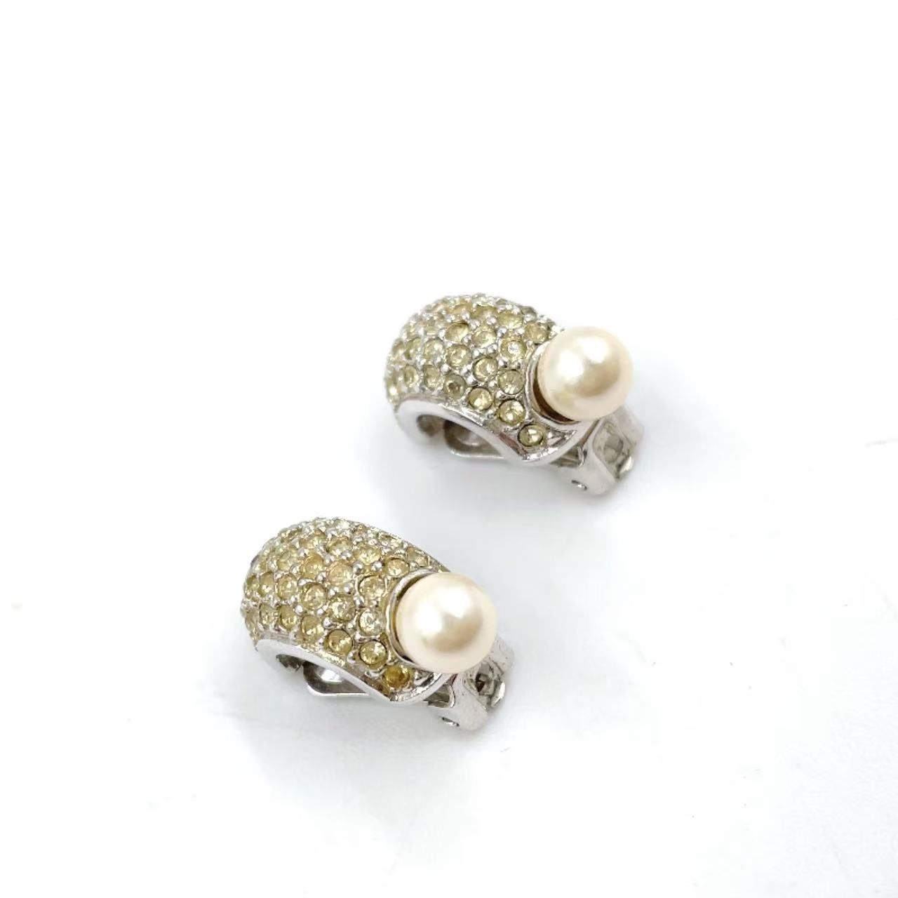 メタル×ラインストーン×フェイクパール オフホワイト×シルバー